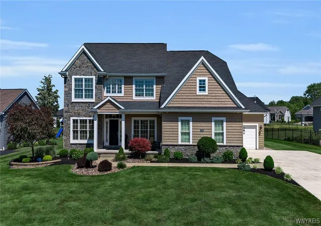 Photo 3 of Single family home for sale at 5345 Glenview Dr, Clarence, NY 14031 | MLS# B1700668 | Listing updated on 2026-09-02