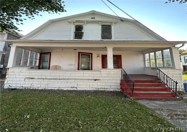 Photo 1 of Single family home for sale at 280 Dewitt St, Buffalo, NY 14213 | MLS# B1699821 | Listing updated on 2026-08-23