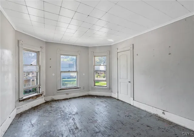 Listing Photo 5 - Condo for sale in building located at 118 W Bissell St, Syracuse, NY 13207