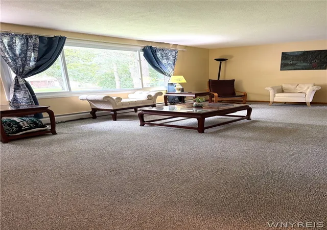 Photo 3 of Sale Pending at 4540 W Overlook Dr, Buffalo, NY 14221 | MLS# B1700992 | Listing updated on 2026-08-26