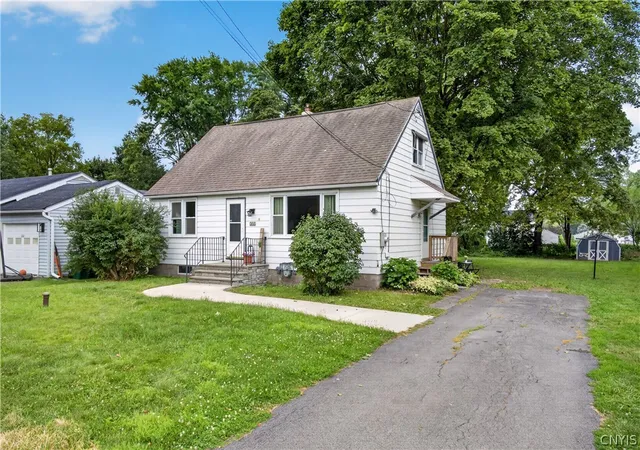 Photo 1 of Sale Pending at 212 Lawrence Ave, Syracuse, NY 13212 | MLS# S1698271 | Listing updated on 2026-08-27