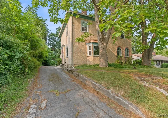Photo 1 of Sale Pending at 117 Claire Rd, Syracuse, NY 13214 | MLS# S1700475 | Listing updated on 2026-08-06