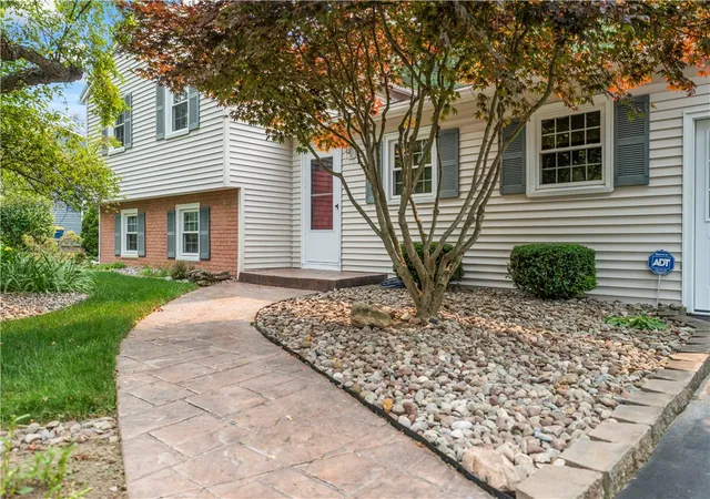 Photo 1 of Sale Pending at 1751 Scribner Rd, Penfield, NY 14526 | MLS# R1700939 | Listing updated on 2026-08-18