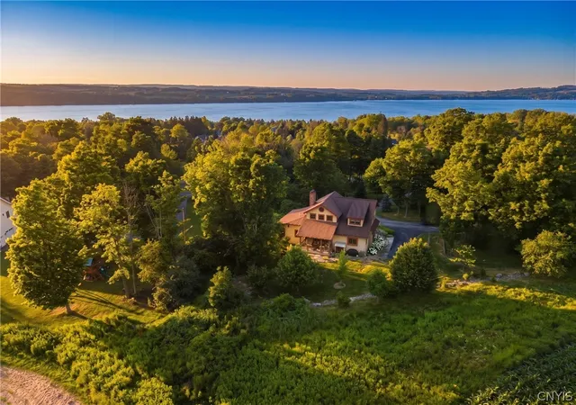 Photo 2 of Single family home for sale at 2122 E Lake Rd, Skaneateles, NY 13152 | MLS# S1697751 | Listing updated on 2026-08-23