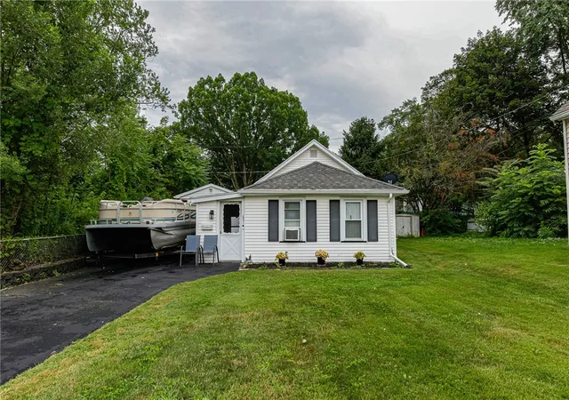 Photo 1 of Sale Pending at 47 Chippendale Rd, Rochester, NY 14616 | MLS# R1701090 | Listing updated on 2026-08-23