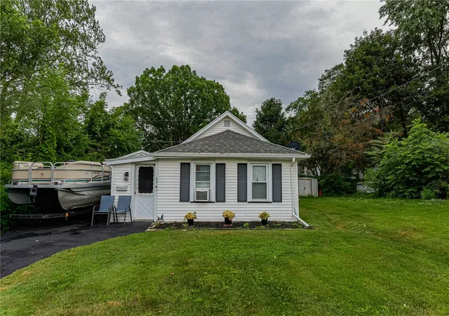 Photo 2 of Sale Pending at 47 Chippendale Rd, Rochester, NY 14616 | MLS# R1701090 | Listing updated on 2026-08-23