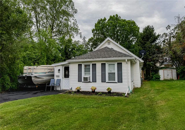 Photo 3 of Sale Pending at 47 Chippendale Rd, Rochester, NY 14616 | MLS# R1701090 | Listing updated on 2026-08-23