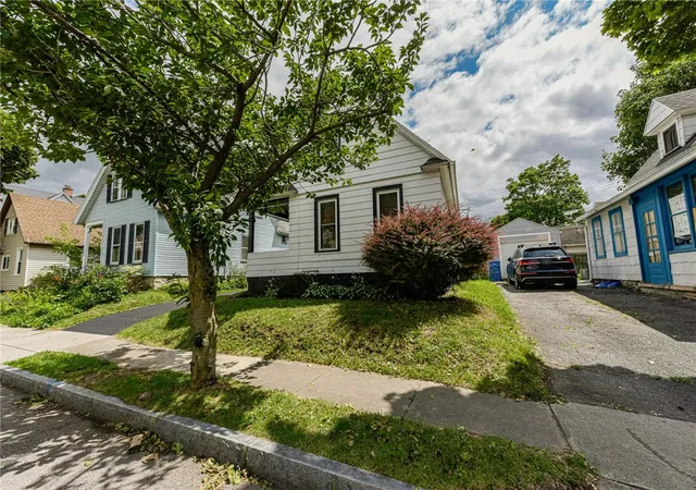 Photo 3 of Sale Pending at 441 Benton St, Rochester, NY 14620 | MLS# R1701094 | Listing updated on 2026-08-21