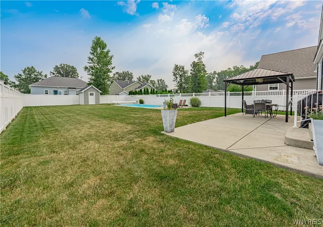 Photo 4 of Sale Pending at 846 Daigler Dr, North Tonawanda, NY 14120 | MLS# B1700852 | Listing updated on 2026-08-07