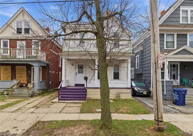 Photo 3 of Single family home for sale at 27 Heward Ave, Buffalo, NY 14207 | MLS# B1701168 | Listing updated on 2026-09-15
