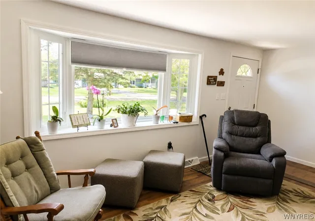 Photo 4 of Sale Pending at 5576 Birchwood Dr, Lake View, NY 14085 | MLS# B1700982 | Listing updated on 2026-08-12