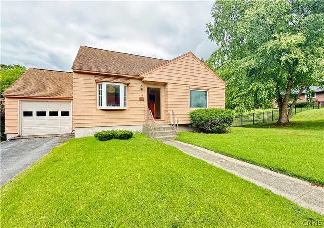 Photo 3 of Sale Pending at 428 Buckingham Ave, Syracuse, NY 13210 | MLS# S1700573 | Listing updated on 2026-08-05