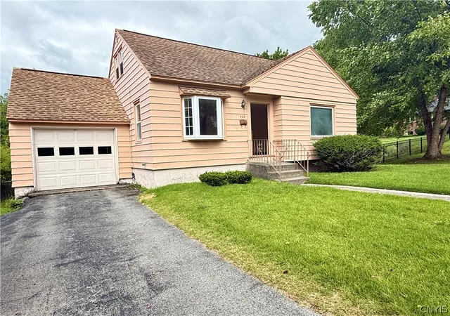 Photo 3 of Sale Pending at 428 Buckingham Ave, Syracuse, NY 13210 | MLS# S1700573 | Listing updated on 2026-08-05