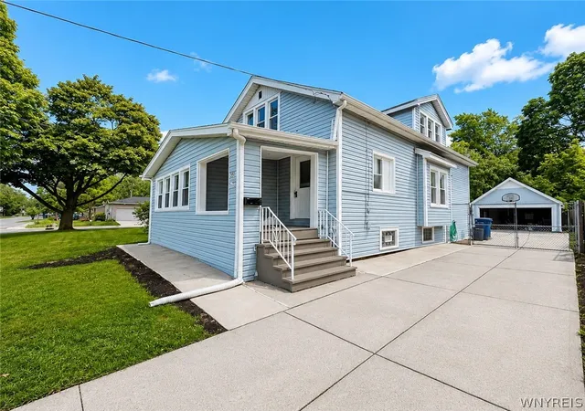 Photo 1 of Single family home for sale at 591 Longmeadow Rd, Buffalo, NY 14226 | MLS# B1699801 | Listing updated on 2026-09-13