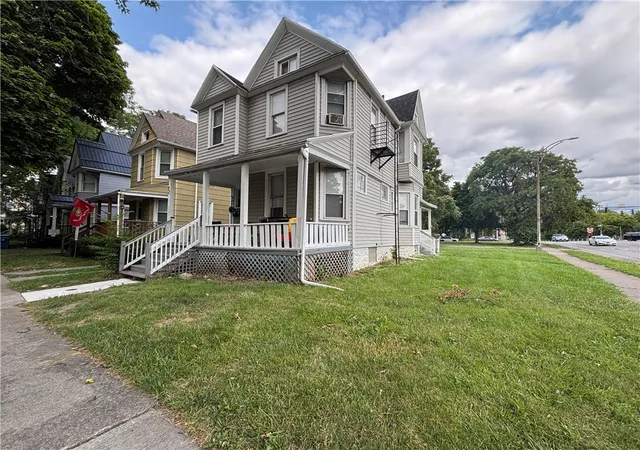 Multi family home for sale at 72 Edmonds St, Rochester, NY 14607 | MLS# R1700968