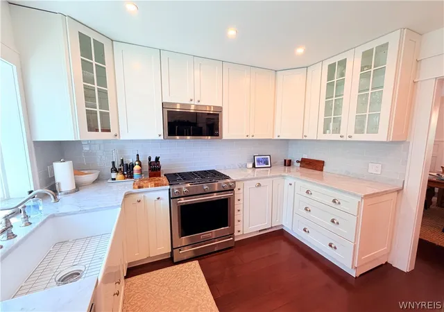 Photo 2 of Sale Pending at 3794 Westview Ave, Hamburg, NY 14075 | MLS# B1701215 | Listing updated on 2026-08-04