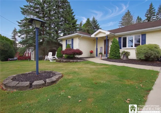 Photo 3 of Sale Pending at 25 Delevan Ave, Jamestown, NY 14701 | MLS# R1700687 | Listing updated on 2026-09-01