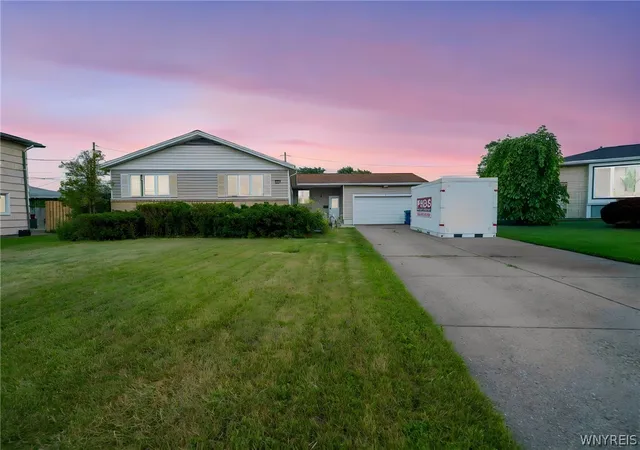 Photo 1 of Sale Pending at 19 Belcourt St, Buffalo, NY 14226 | MLS# B1701337 | Listing updated on 2026-08-28