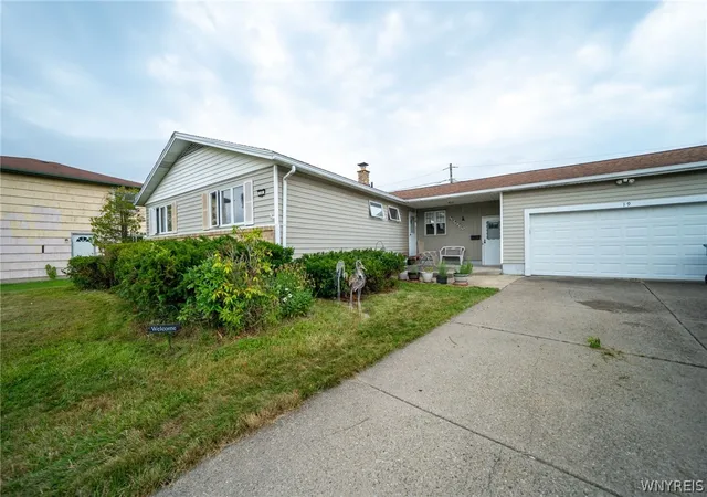 Photo 3 of Sale Pending at 19 Belcourt St, Buffalo, NY 14226 | MLS# B1701337 | Listing updated on 2026-08-28