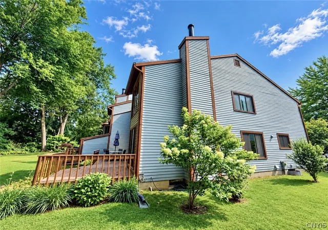 Photo 4 of Sale Pending at 3630 Melvin Dr S, Baldwinsville, NY 13027 | MLS# S1700584 | Listing updated on 2026-09-11
