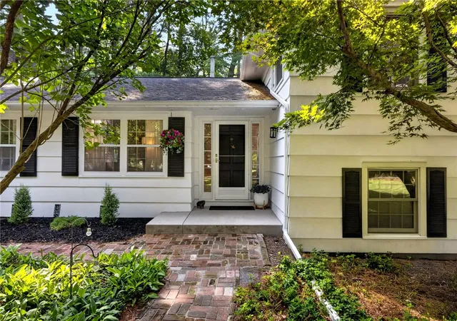 Photo 2 of Sale Pending at 14 Countryside Rd, Fairport, NY 14450 | MLS# R1700046 | Listing updated on 2026-09-03