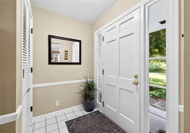 Photo 3 of Sale Pending at 14 Countryside Rd, Fairport, NY 14450 | MLS# R1700046 | Listing updated on 2026-09-03