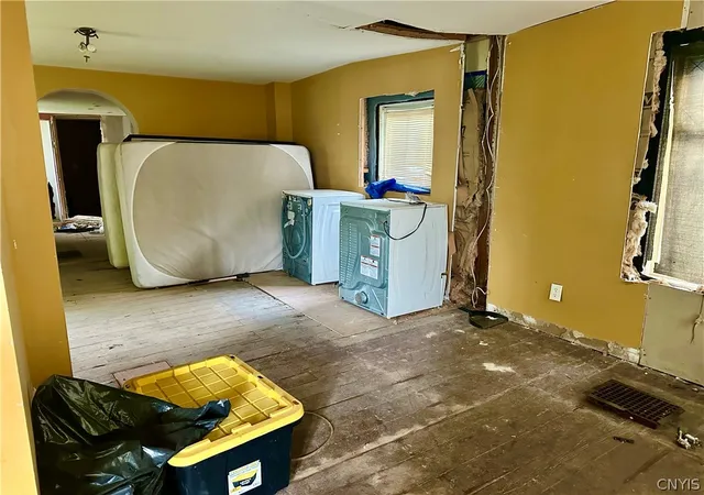 Photo 4 of Sale Pending at 12 Mercer St, Oswego, NY 13126 | MLS# S1701407 | Listing updated on 2026-09-12