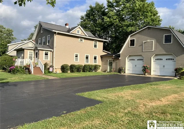 Photo 2 of Single family home for sale at 2215 Willard St Ext, Jamestown, NY 14701 | MLS# R1701138 | Listing updated on 2026-09-11