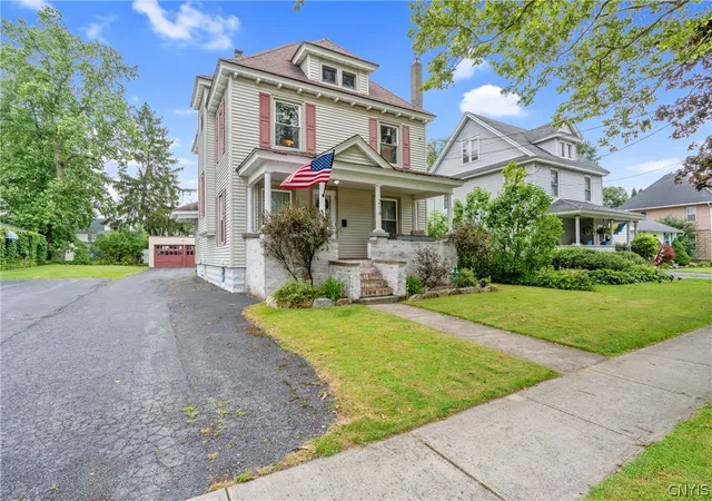Photo 1 of Sale Pending at 214 S Seward Ave, Auburn, NY 13021 | MLS# S1701432 | Listing updated on 2026-09-01