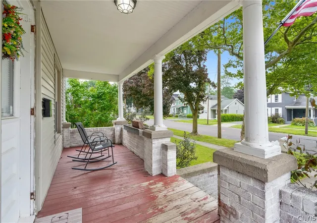 Photo 2 of Sale Pending at 214 S Seward Ave, Auburn, NY 13021 | MLS# S1701432 | Listing updated on 2026-09-01