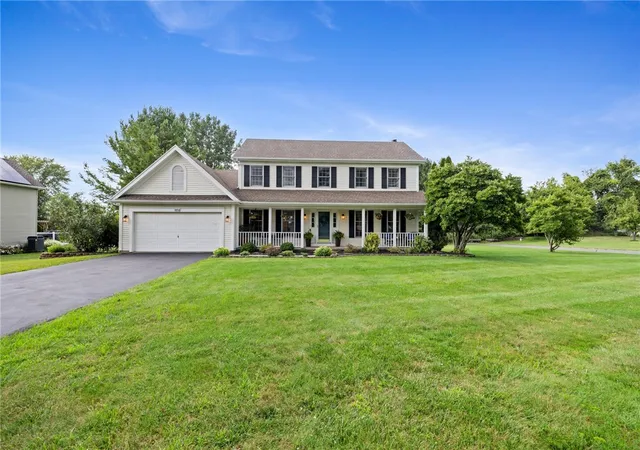 Photo 2 of Sale Pending at 1454 Chigwell Ln N, Webster, NY 14580 | MLS# R1701172 | Listing updated on 2026-09-11