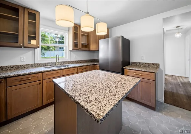 Photo 4 of Sale Pending at 102 Sunnyfield Rd, Camillus, NY 13031 | MLS# S1701563 | Listing updated on 2026-08-31