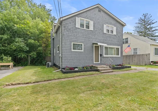 Photo 4 of Sale Pending at 306 Boston Rd, Syracuse, NY 13211 | MLS# S1700918 | Listing updated on 2026-08-21