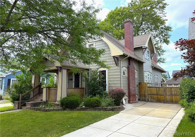 Photo 1 of Sale Pending at 25 Palmer Ave, Buffalo, NY 14217 | MLS# B1700778 | Listing updated on 2026-08-12