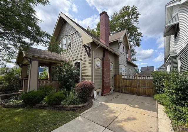 Photo 2 of Sale Pending at 25 Palmer Ave, Buffalo, NY 14217 | MLS# B1700778 | Listing updated on 2026-08-12