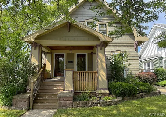 Photo 3 of Sale Pending at 25 Palmer Ave, Buffalo, NY 14217 | MLS# B1700778 | Listing updated on 2026-08-12