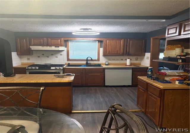 Photo 3 of Single family home for sale at 687 Railroad Ave, Irving, NY 14081 | MLS# B1701564 | Listing updated on 2026-08-31