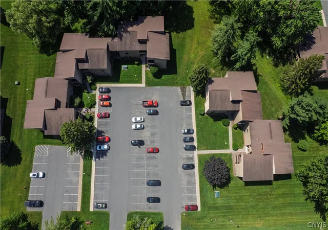 Photo 3 of Sale Pending at 123 Watertree Dr, East Syracuse, NY 13057 | MLS# S1699930 | Listing updated on 2026-08-17