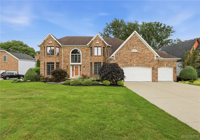 Photo 1 of Sale Pending at 154 Viscount Dr, Buffalo, NY 14221 | MLS# B1701227 | Listing updated on 2026-08-17