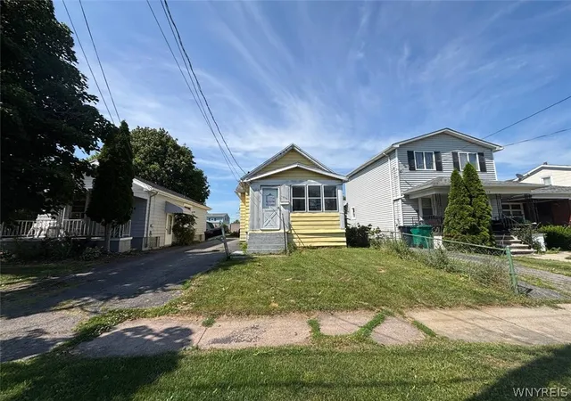 Photo 1 of Sale Pending at 3236 North Ave, Niagara Falls, NY 14305 | MLS# B1701579 | Listing updated on 2026-08-31