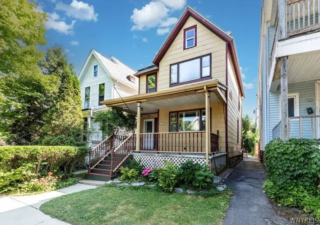 Photo 2 of Sale Pending at 43 15th Street, Buffalo, NY 14213 | MLS# B1700021 | Listing updated on 2026-08-05