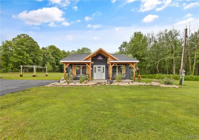 Photo 2 of Sale Pending at 179 Oconnor Rd, Oswego, NY 13126 | MLS# S1701218 | Listing updated on 2026-09-04