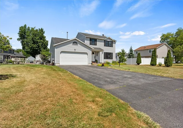 Photo 2 of Sale Pending at 8600 Snowshoe Trl, Cicero, NY 13039 | MLS# S1701360 | Listing updated on 2026-08-29