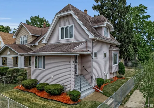 Photo 1 of Sale Pending at 3 Donaldson Rd, Buffalo, NY 14208 | MLS# B1699150 | Listing updated on 2026-08-23