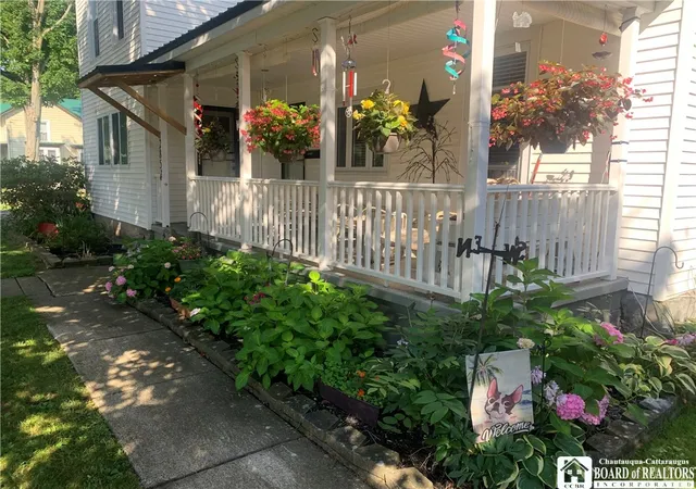 Photo 3 of Multi family home for sale at 285 W Main St, Fredonia, NY 14063 | MLS# R1700653 | Listing updated on 2026-09-09