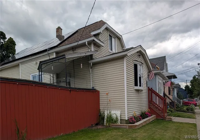 Photo 3 of Sale Pending at 287 Crowley Ave, Buffalo, NY 14207 | MLS# B1701061 | Listing updated on 2026-08-20
