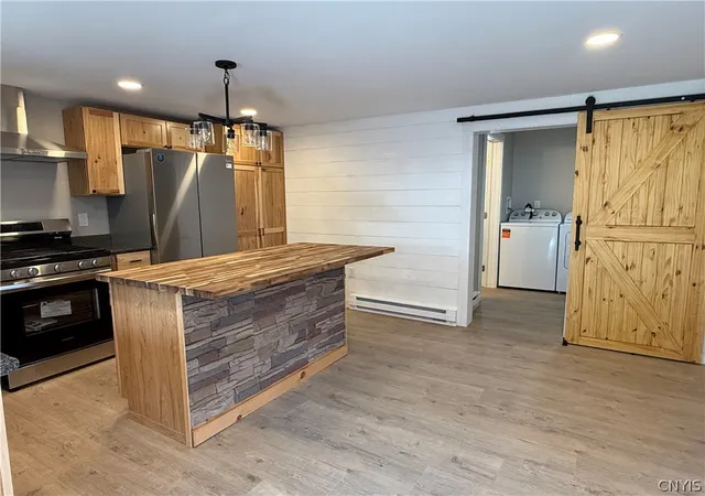 Photo 4 of Single family home for sale at 118 E Schuyler St, Boonville, NY 13309 | MLS# S1701570 | Listing updated on 2026-09-11