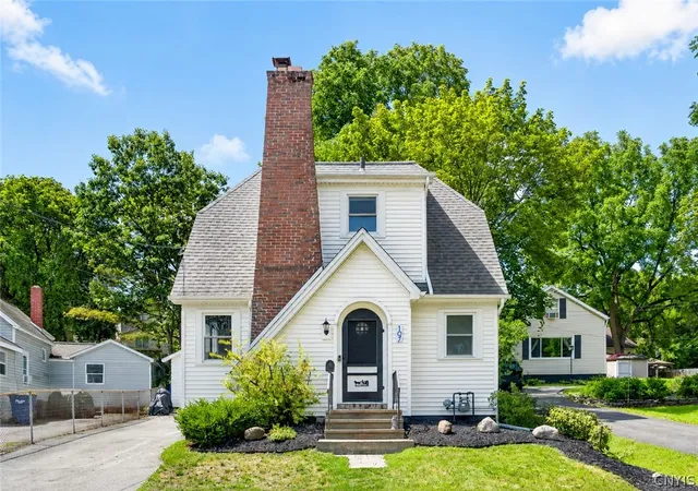 Photo 2 of Sale Pending at 107 Carlton Ave, Syracuse, NY 13219 | MLS# S1701373 | Listing updated on 2026-08-21