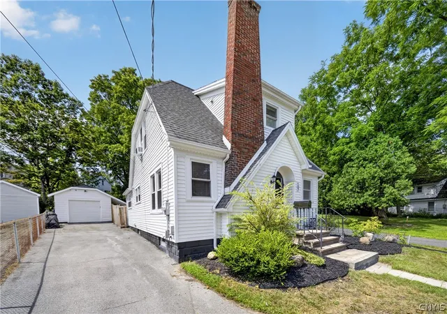 Photo 3 of Sale Pending at 107 Carlton Ave, Syracuse, NY 13219 | MLS# S1701373 | Listing updated on 2026-08-21
