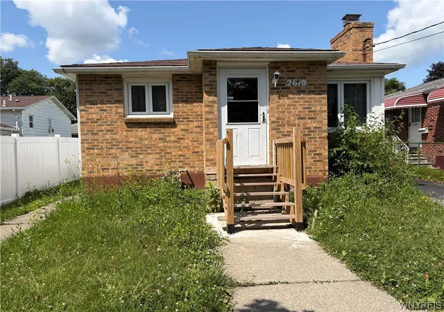 Photo 1 of Sale Pending at 2610 Ferry Ave, Niagara Falls, NY 14301 | MLS# B1701697 | Listing updated on 2026-09-09